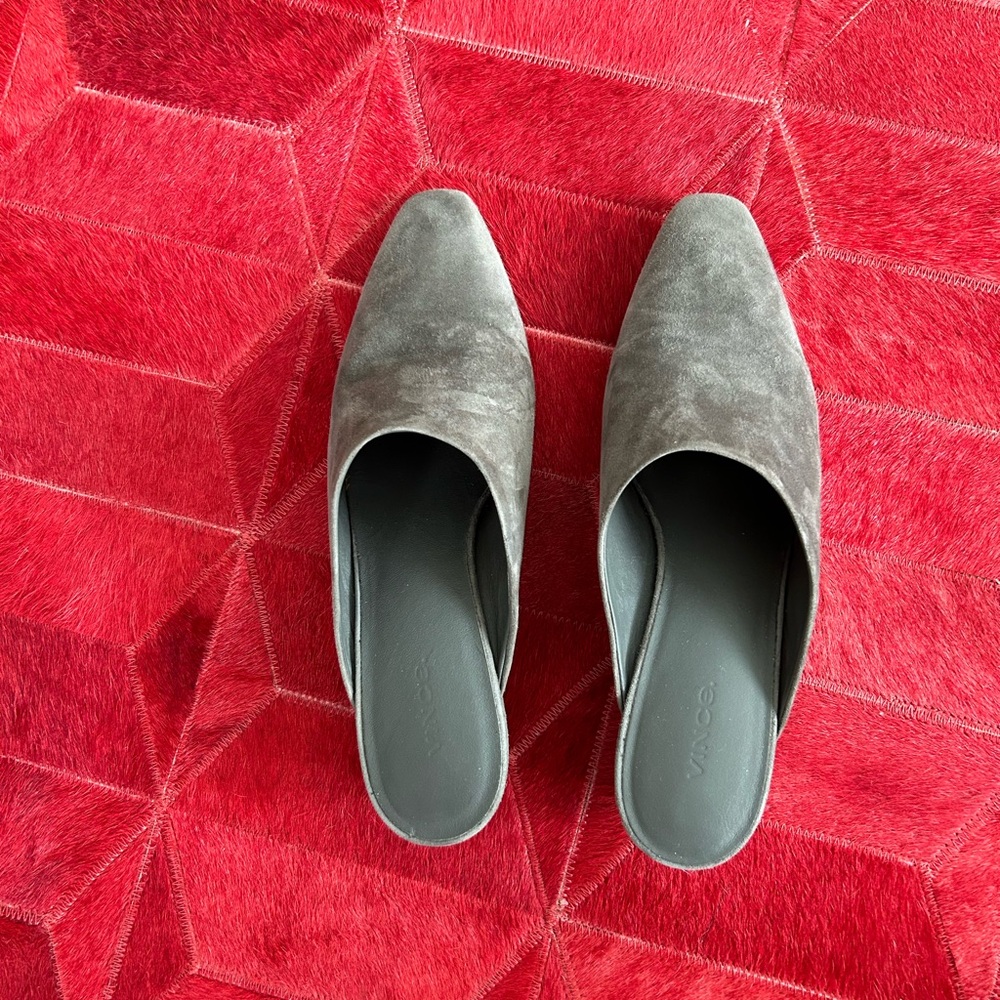 Vince size 10 M gray suede mules. Suede in good shape